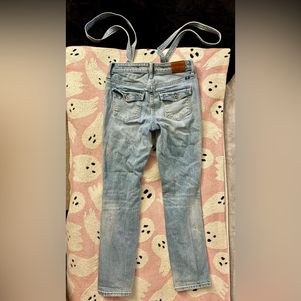 Lucky Brand - High Waist Tomboy Distressed Women's Jeans with Removable Straps - Picture 3 of 4